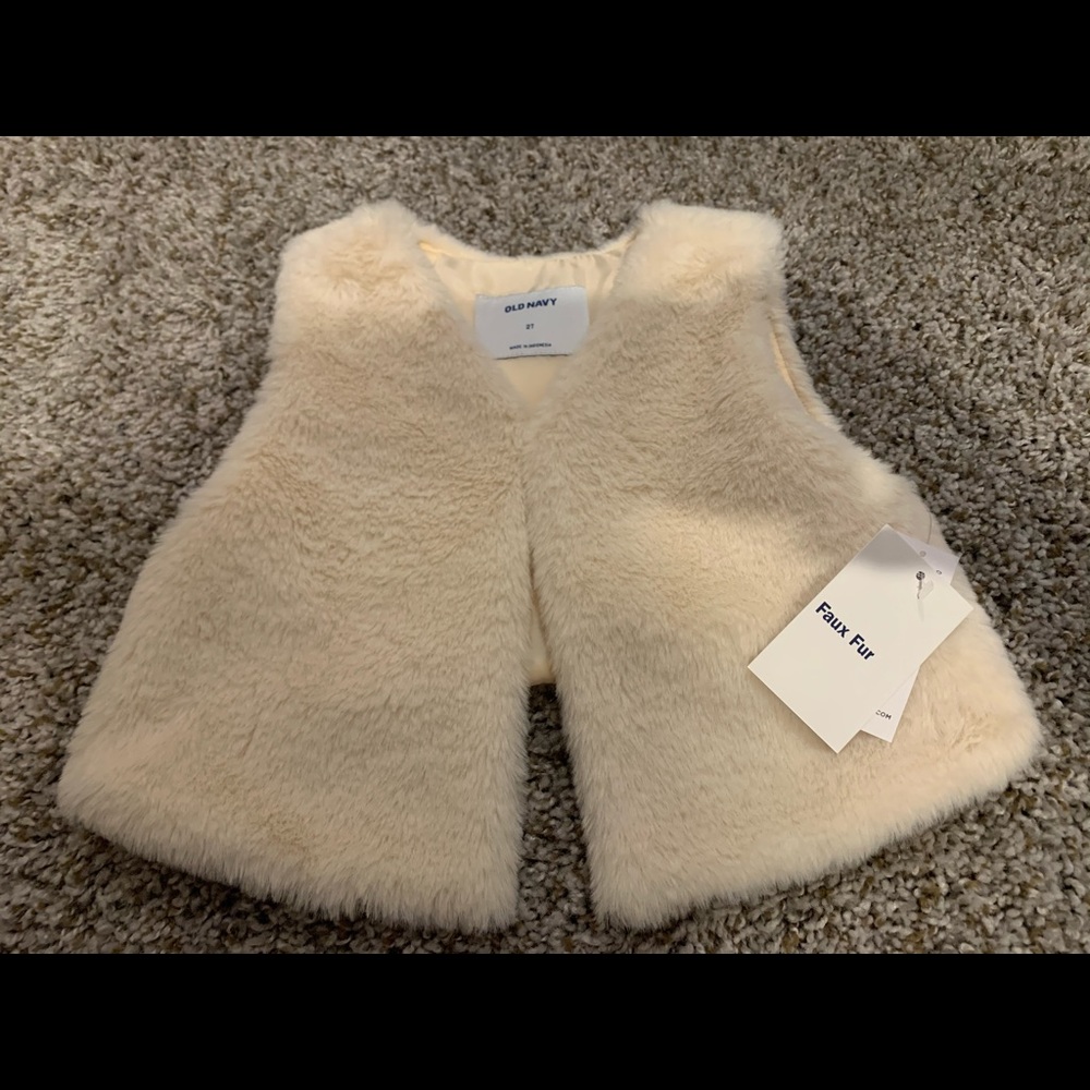 NWT Faux Fur Crop Vest
